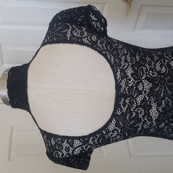 Vintage 90s Y2k EXPRESS Sheer Black Lace Top Cutout Back Mock Neck - Picture 10 of 13